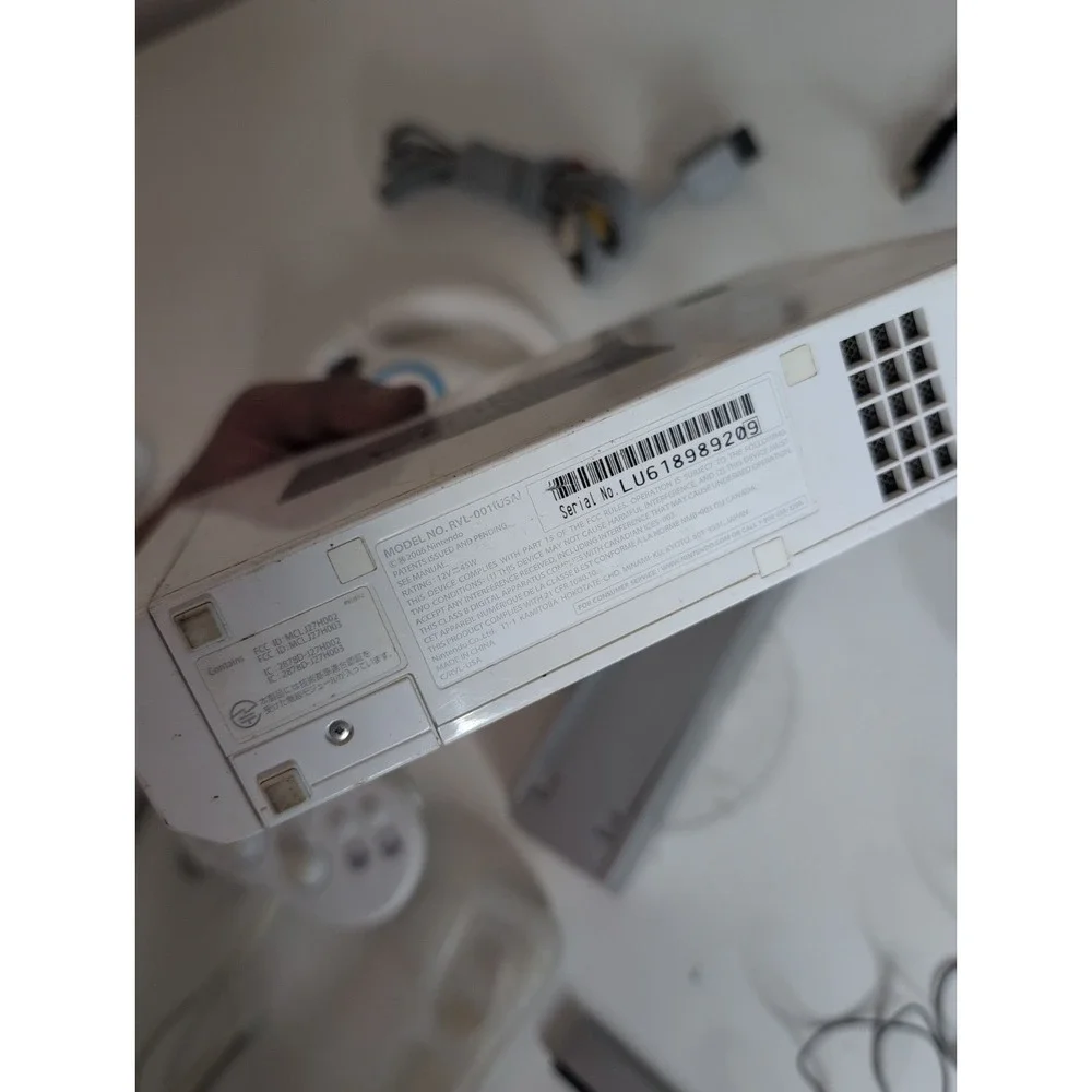 Nintendo Wii RVL-001 GameCube Compatible Console Wii Bundle Wires Wiimote More!